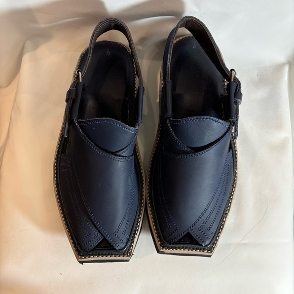 SANDALS Sz 9 Handmade Square Front Cross Top Leather Rubber Sole Adjustable - Picture 3 of 11